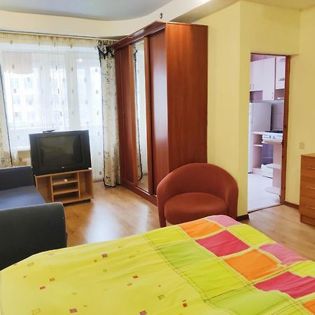 Apartment On Peremogy Square เคียฟ ภายนอก รูปภาพ